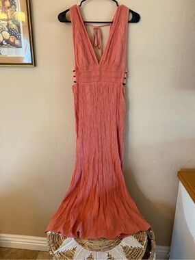 HYFVE Dusty Rose Crinkle Maxi Dress Cutout Sides Boho Beach Size M